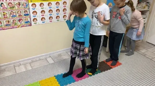 Моторные дорожки - необходимый инструмент в работе педагога- психолога. — фото 1